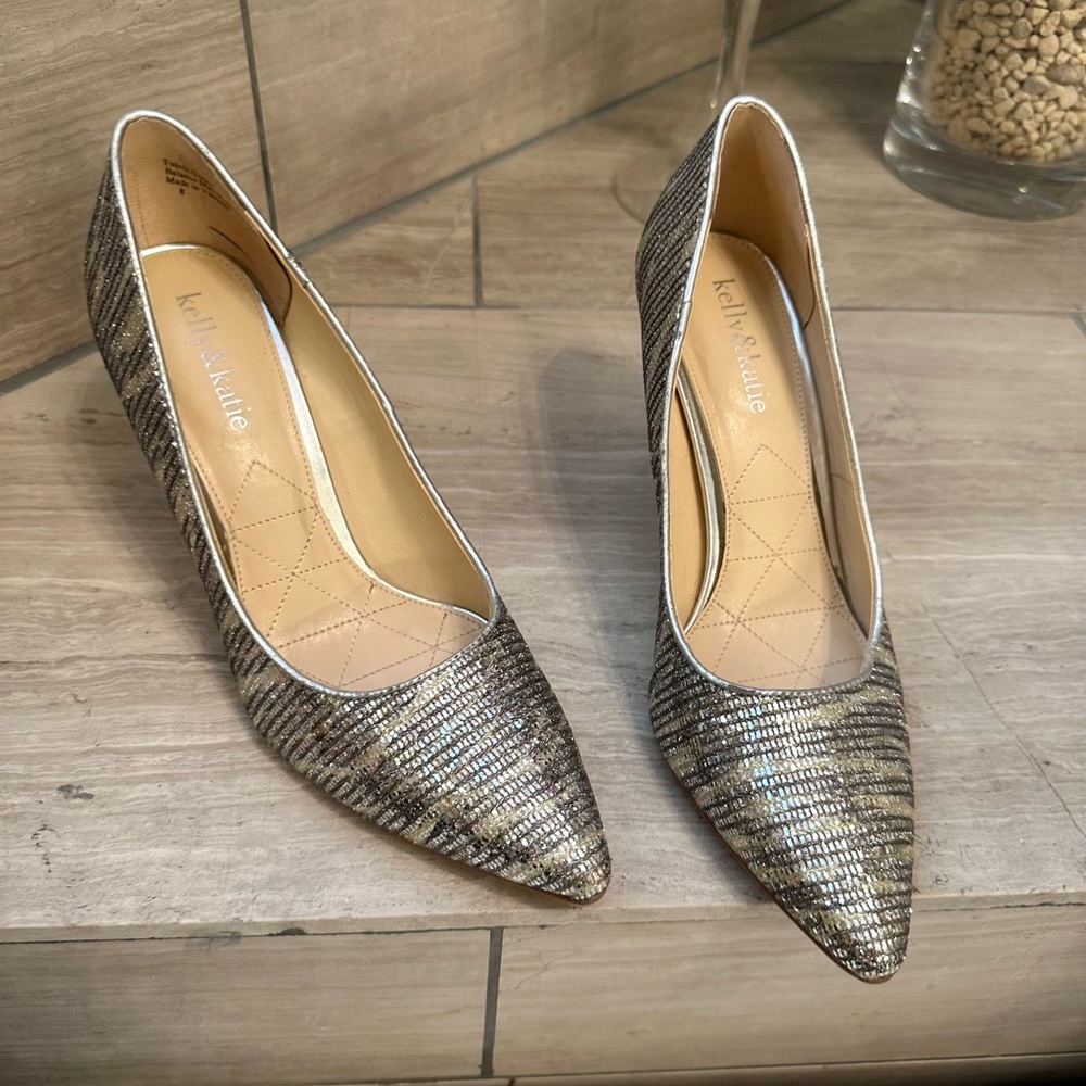 Like New Party Kelly & Katie Sexy Stiletto Gold and Silver Pump Heels 8